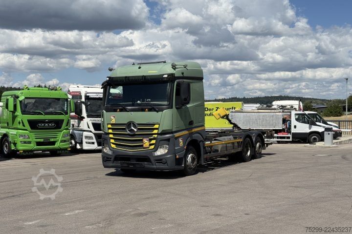Wechselfahrgestell LKW Mercedes-Benz Actros 2542 6x2 BDF+HB / Swiss-Vehicle