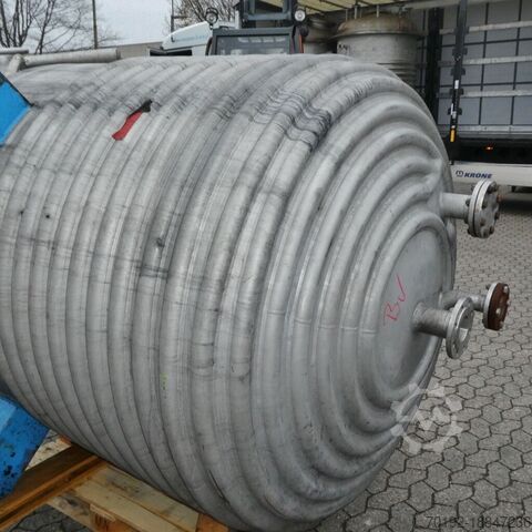 3685 litre heatable/coolable pressure vessel made of V4A  