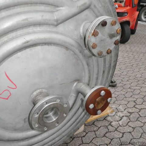 3685 litre heatable/coolable pressure vessel made of V4A  