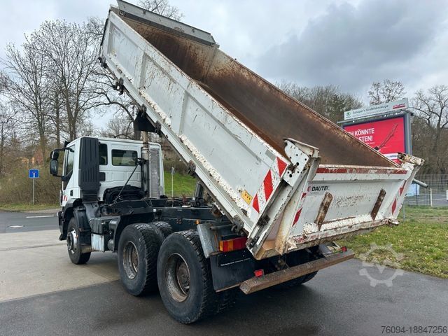 Tipper truck IVECO Trakker 410 6x4 3-Seitenkipper Bordmatik AHK
