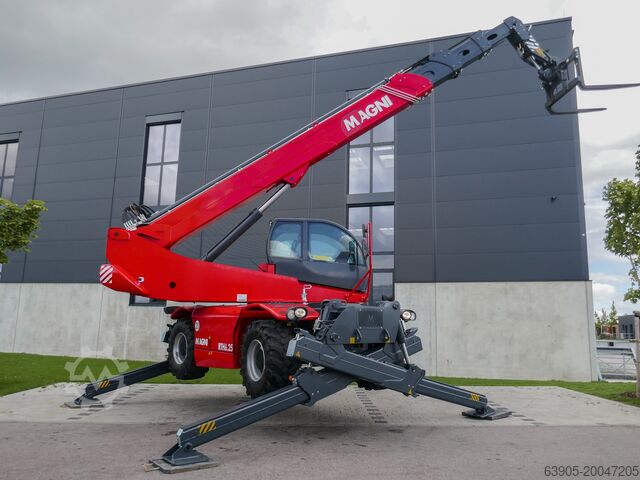 Rotating forklift Magni RTH 6.25