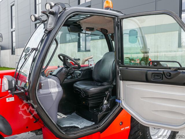 Telescopic forklift Manitou MT 733