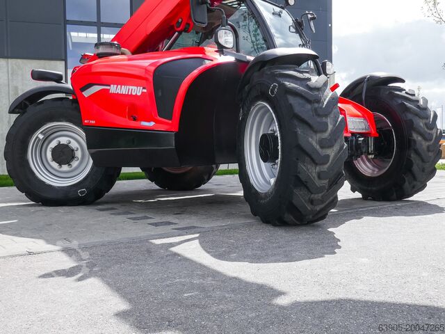 Telescopic forklift Manitou MT 733