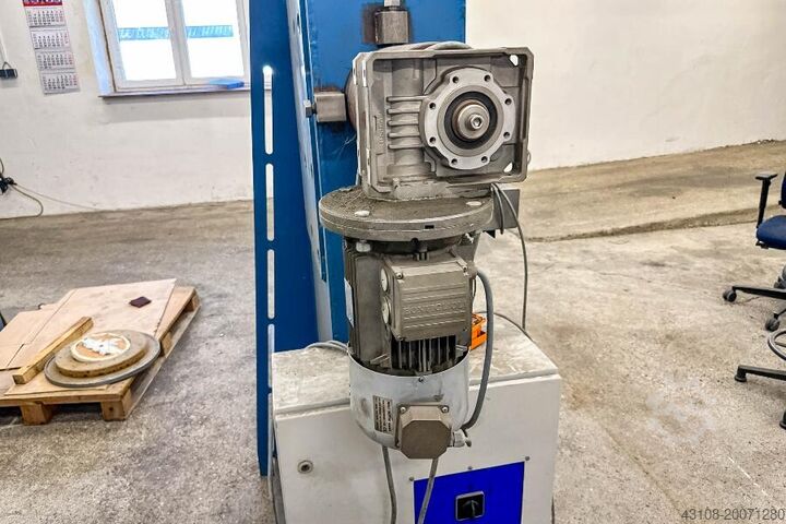 Large-format grooving machine Żłobiarka SM1400