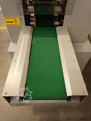 Flow wrapping machine 2 Flow Pack 2