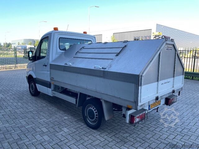 Garbage truck Mercedes-Benz Vuilnisauto 213CDI