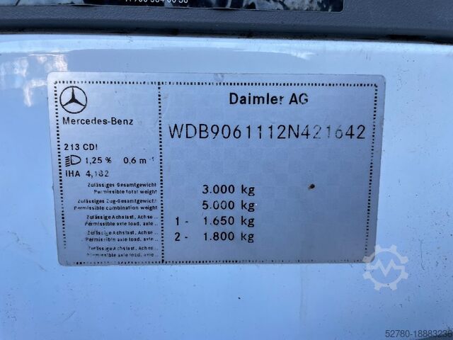 Garbage truck Mercedes-Benz Vuilnisauto 213CDI