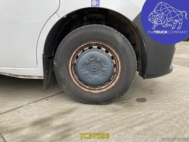 Lifting platform Renault Master 145