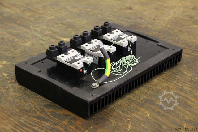 Solid state relay 3 pieces with heat sink Gavazzi RAM1A69D100