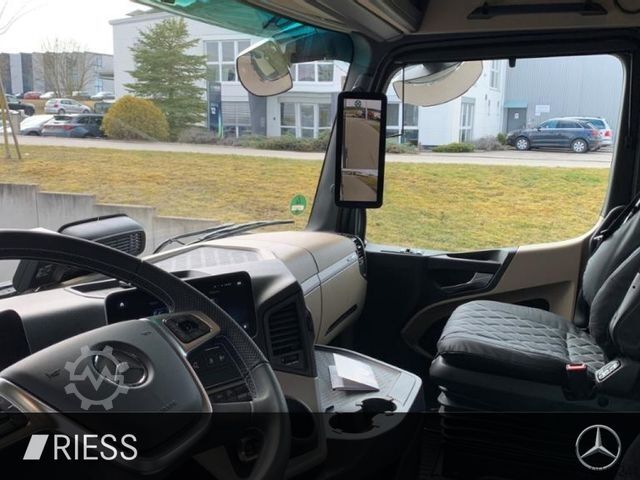 Standard tractor unit MERCEDES-BENZ Actros 1853 LS Schubbodenhydraulik AUT LM