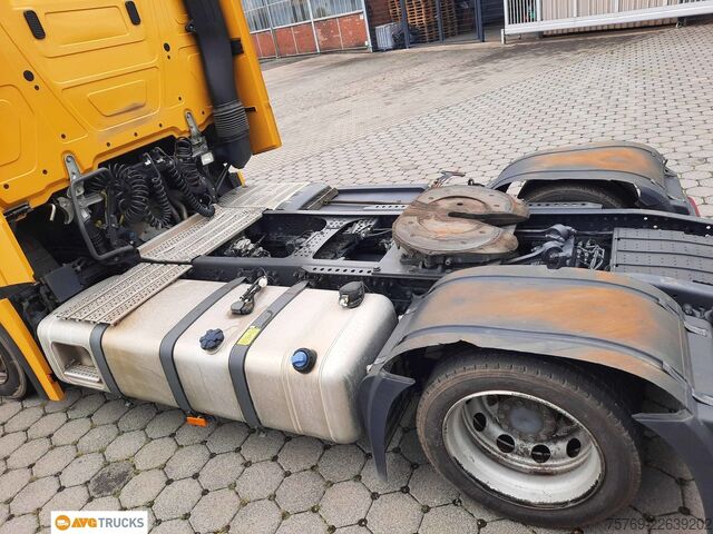 Volume tractor unit MERCEDES-BENZ 1845 LS ACTROS Retarder PPC Luftfederung VA+HA