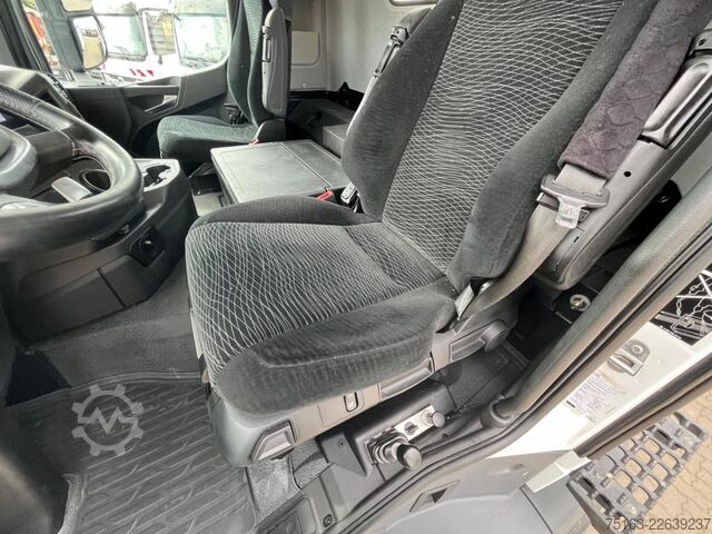 Tipper truck MERCEDES-BENZ Arocs 2658 K 6x4 3-Achs Kipper Meiller Bordmatik
