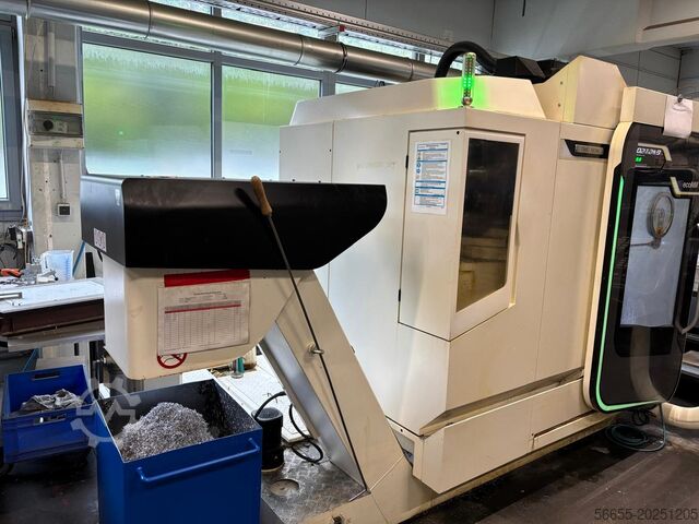 Universal machining center DMG MORI ecoMILL 50 BJ 2015