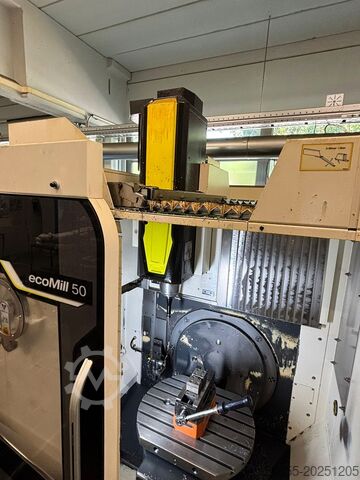 Universal machining center DMG MORI ecoMILL 50 BJ 2015