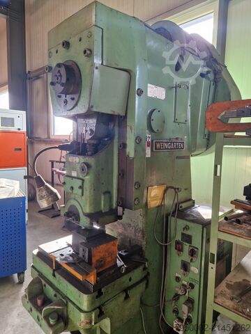 Eccentric press Weingarten A 63