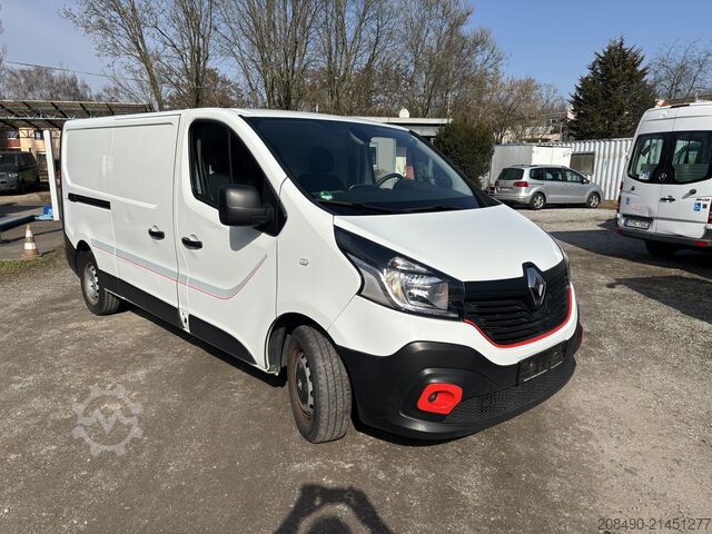 Panel van, navigation system, air conditioning, 89 kW, new MOT Renault Treafic L