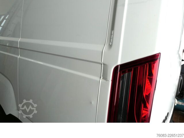High top van IVECO Daily35-160 L2H2 Klimaautomatik Kamera