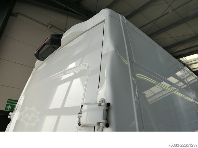 High top van IVECO Daily35-160 L2H2 Klimaautomatik Kamera