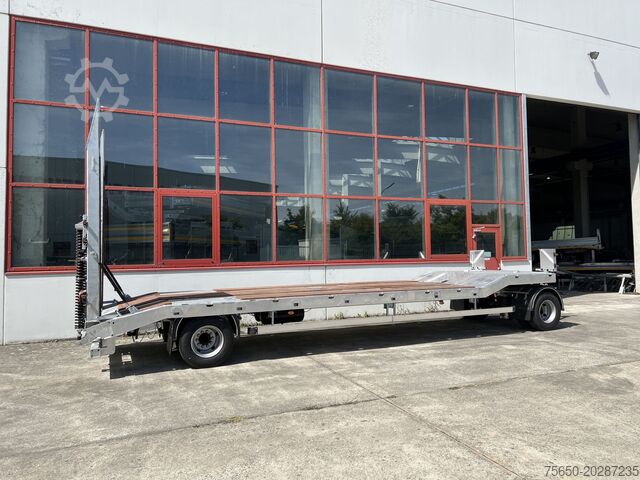Low loader trailer Möslein T 2 Schwebheim  Neuer 2 Achs Tieflader- Anhänger, Verbreiterung