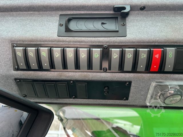 Mobilbagger SENNEBOGEN 718 / inkl. Vosch Fällzange / nur 1.965h!