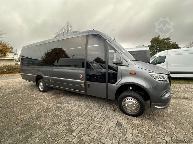 Kleinbus MERCEDES-BENZ Sprinter 519 4x4 22 Sitzer Klima AHK VIP