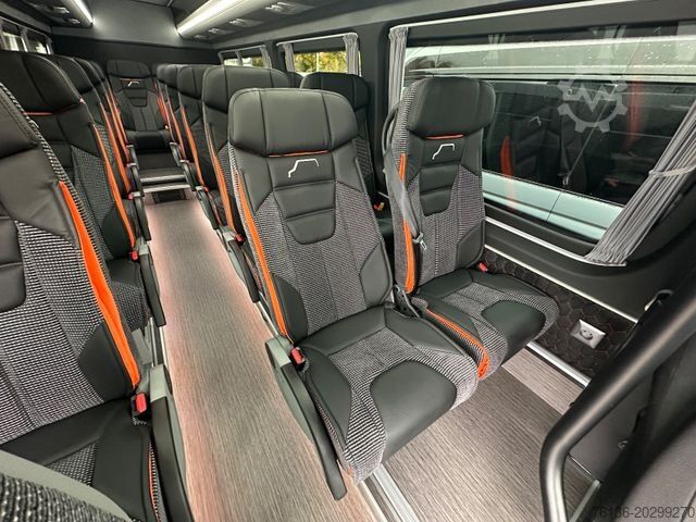 Minibus MERCEDES-BENZ Sprinter 519 4x4 22 Sitzer Klima AHK VIP
