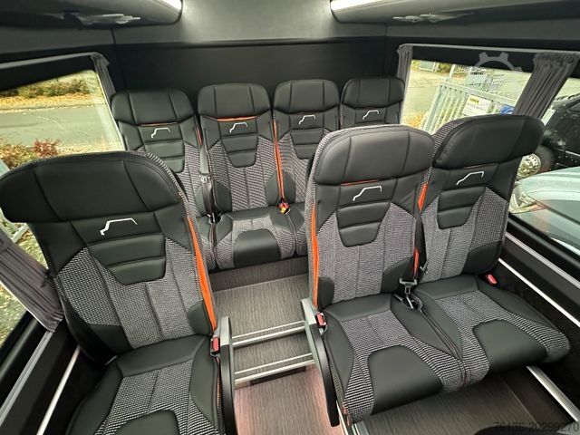 Kleinbus MERCEDES-BENZ Sprinter 519 4x4 22 Sitzer Klima AHK VIP