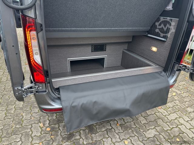 Minibus MERCEDES-BENZ Sprinter 519 4x4 22 Sitzer Klima AHK VIP