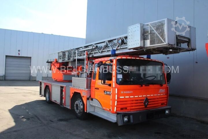 Renault Brandweerwagen METZ /Feuerwehr / Firetruck / Bomberos/ Pompiers Renault Brandweerwagen METZ /Feuerwehr / Firetruck / Bo...