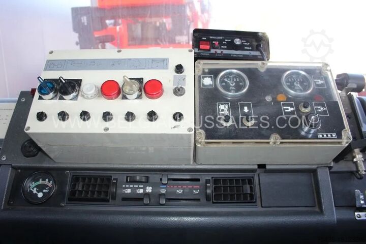 Renault Brandweerwagen METZ /Feuerwehr / Firetruck / Bomberos/ Pompiers Renault Brandweerwagen METZ /Feuerwehr / Firetruck / Bo...