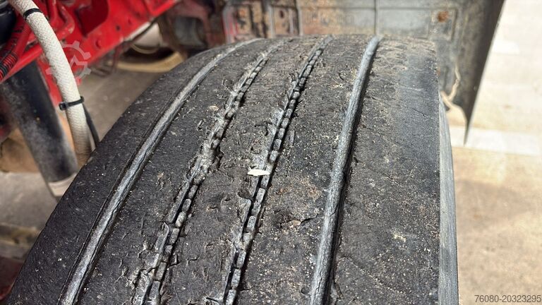 Kipper Iveco EUROTRAKKER 320 E 35 (GRAND PONT / LAMES / POMP...