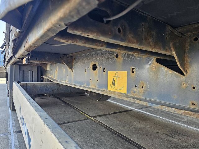 Schiebeplanen KRONE N/A DRUM BRAKES MEGA