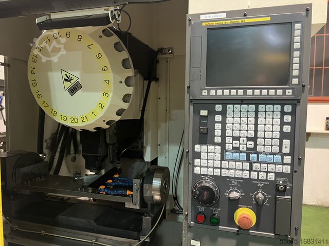 BEARBEITUNGSZENTRUM FANUC Robodrill Alfa D21LiA5 High Power 4 assi