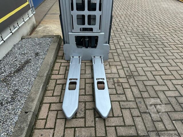 VS-22459 Electric triplex stacker Still EXVSF14i 5,316 mm STILL EXVSF14i