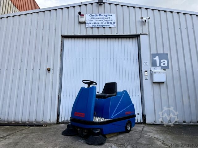 Aufsitzkehrsaugmaschine Stolzenberg Twin Top TT 1100 / E Aufsitzkehrmaschine