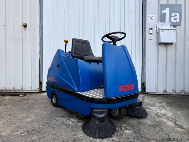 Aufsitzkehrsaugmaschine Stolzenberg Twin Top TT 1100 / E Aufsitzkehrmaschine