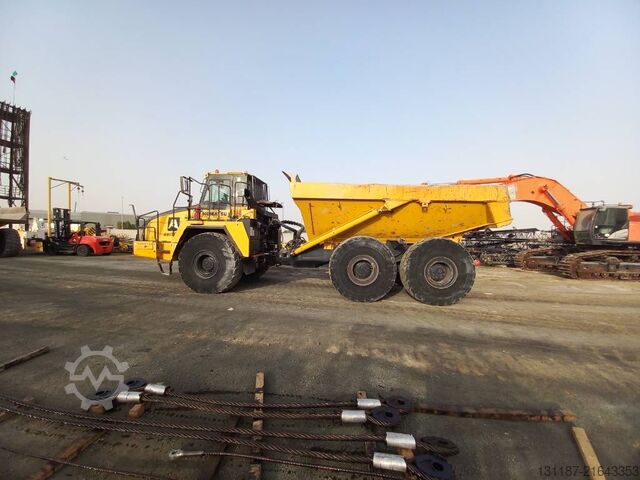 Dumper Komatsu HM400-3R (4 pcs available in Abu Dhabi)