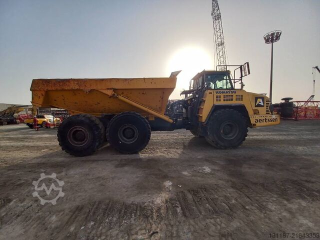 Dumper Komatsu HM400-3R (4 pcs available in Abu Dhabi)