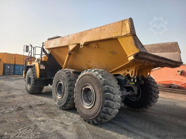 Dumper Komatsu HM400-3R (4 pcs available in Abu Dhabi)