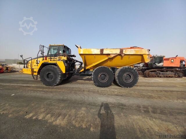 Dumper Komatsu HM400-3R (4 pcs available in Abu Dhabi)