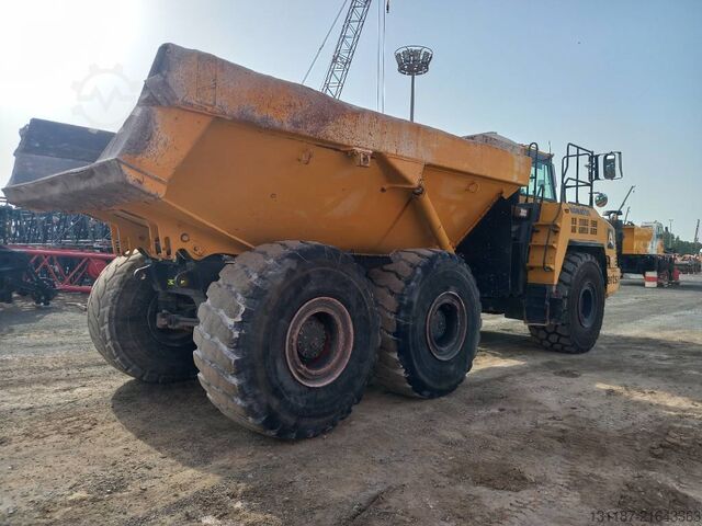 Dumper Komatsu HM400-3R (4 pcs available in Abu Dhabi)