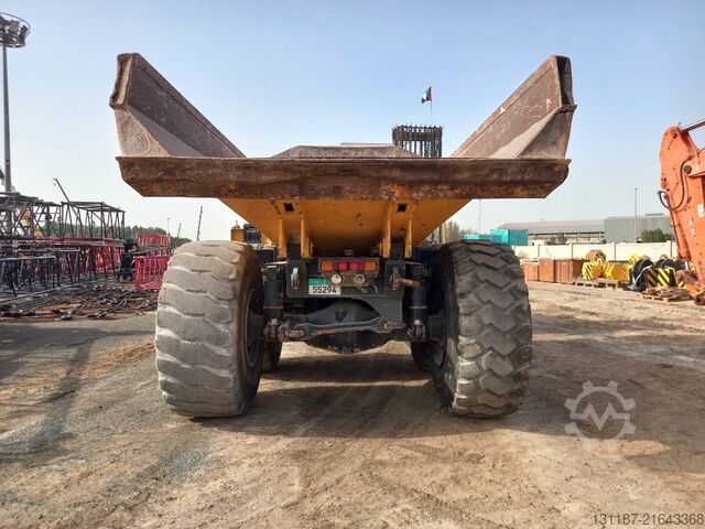 Dumper Komatsu HM400-3R (4 pcs available in Abu Dhabi)