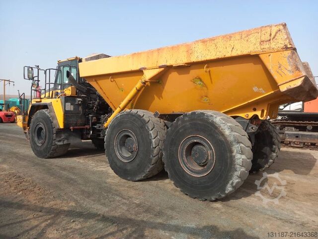 Dumper Komatsu HM400-3R (4 pcs available in Abu Dhabi)