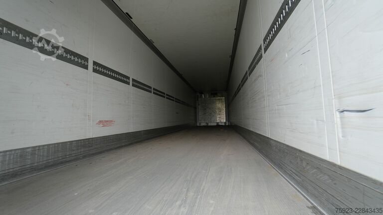 Kühl-/Tiefkühltransport Schmitz Cargobull 3 AXLE FRIGO TRAILER WITH THERMO KING SLXi