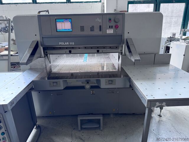 FER_3009 Papierschneidemaschine POLAR 115 E Polar 115 E