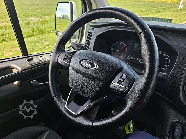 High-roof van FORD TRANSIT CUSTOM 2.0 L2H1 Navi Trekhaak!