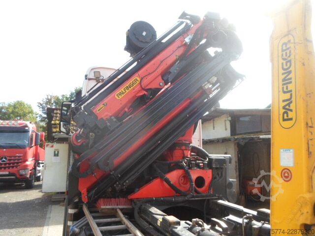 Abrollkipper MERCEDES-BENZ 2843/6x2/Abroller-Kran PK 22002+JIB 060.
