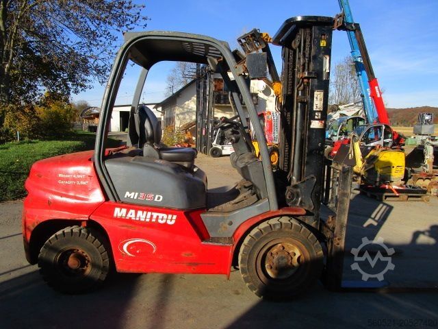 Dieselstapler Manitou MI35D Triplex-Freihub 4,7m + Seitenschieber