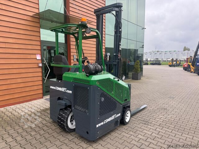 Vierwege-Gabelstapler Combilift CB3000// Diesel// Perfect / Only 5185 h