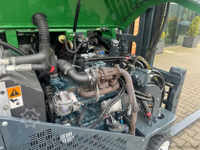 Vierwege-Gabelstapler Combilift CB3000// Diesel// Perfect / Only 5185 h